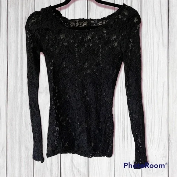 rue 21 black shirt